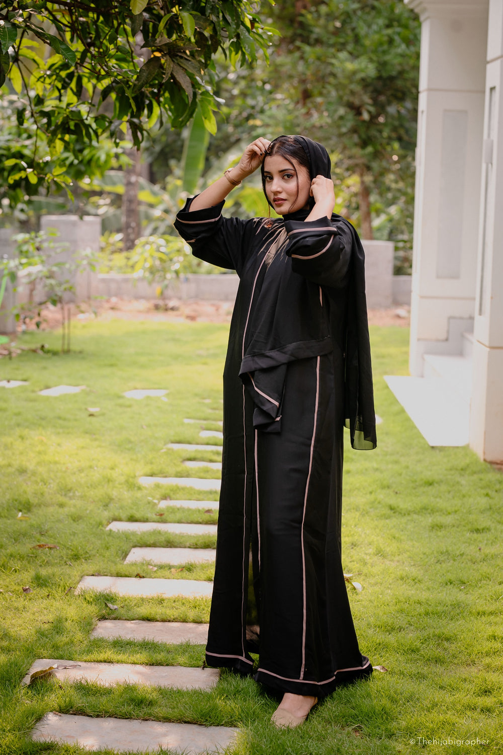 Coffee Lines Abaya