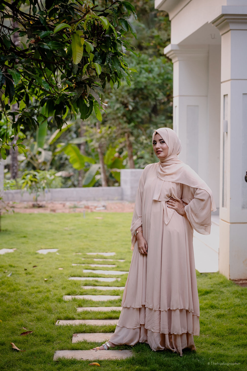 Dahlia Layer Abaya — Beige Beauty