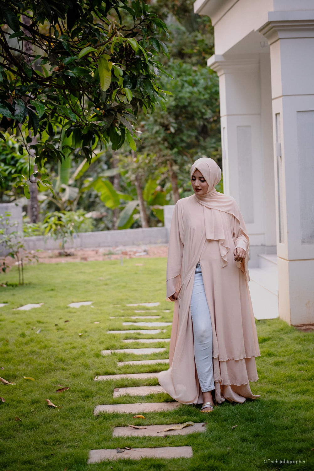 Dahlia Layer Abaya — Beige Beauty
