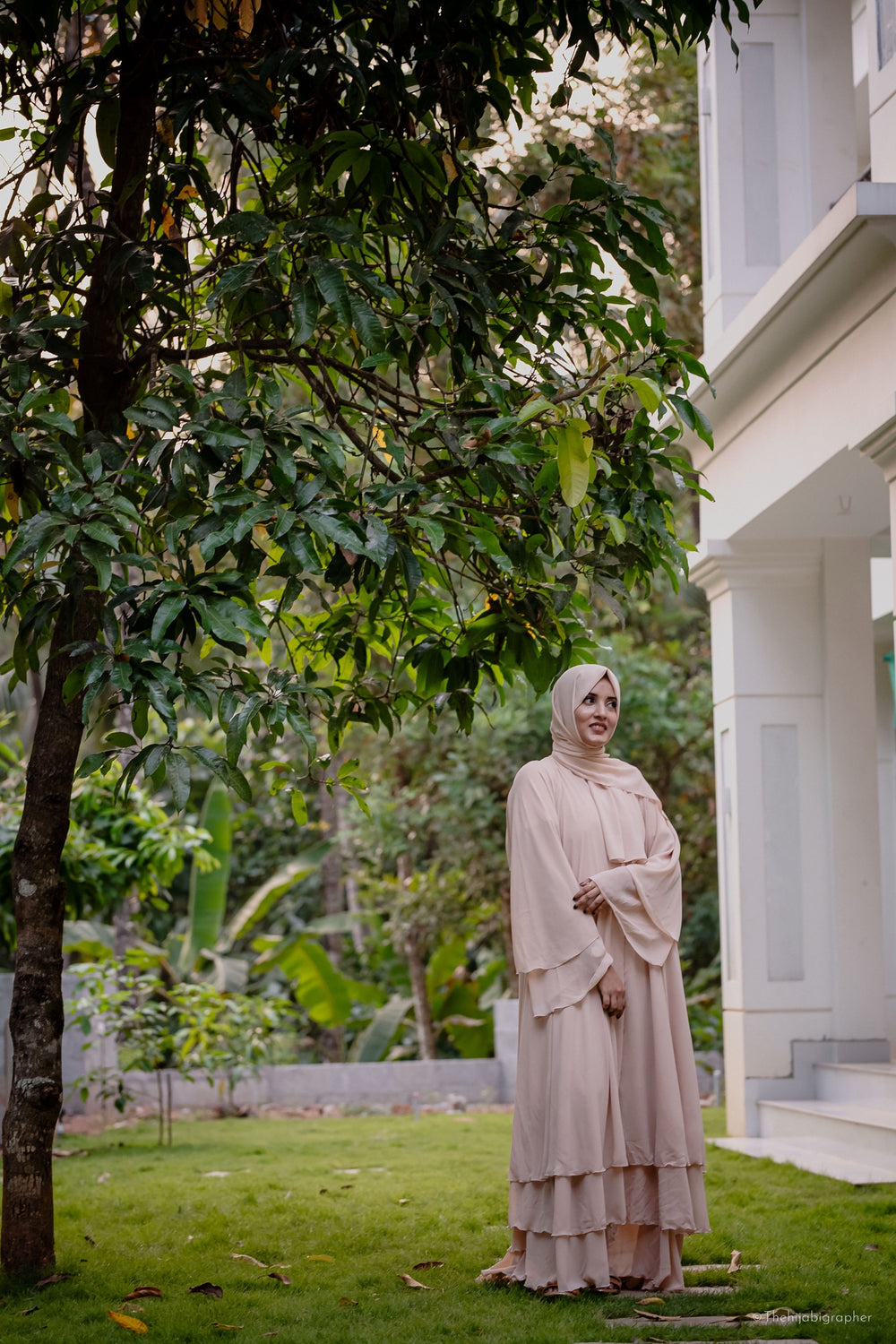 Dahlia Layer Abaya — Beige Beauty