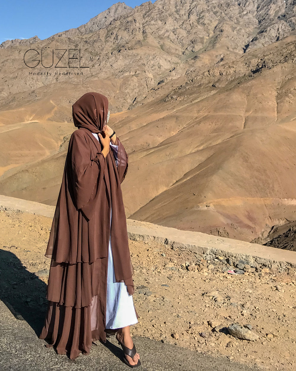 Dahlia Layer Abaya — Chocolate Brownie