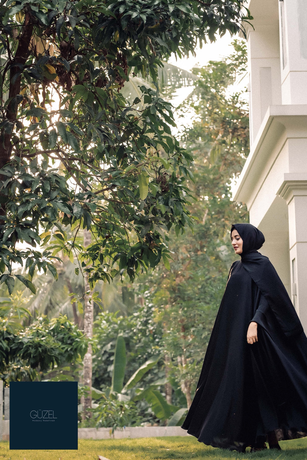 Ella Abaya — Black