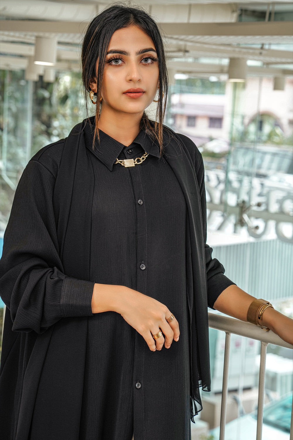 Hazel Abaya — Black