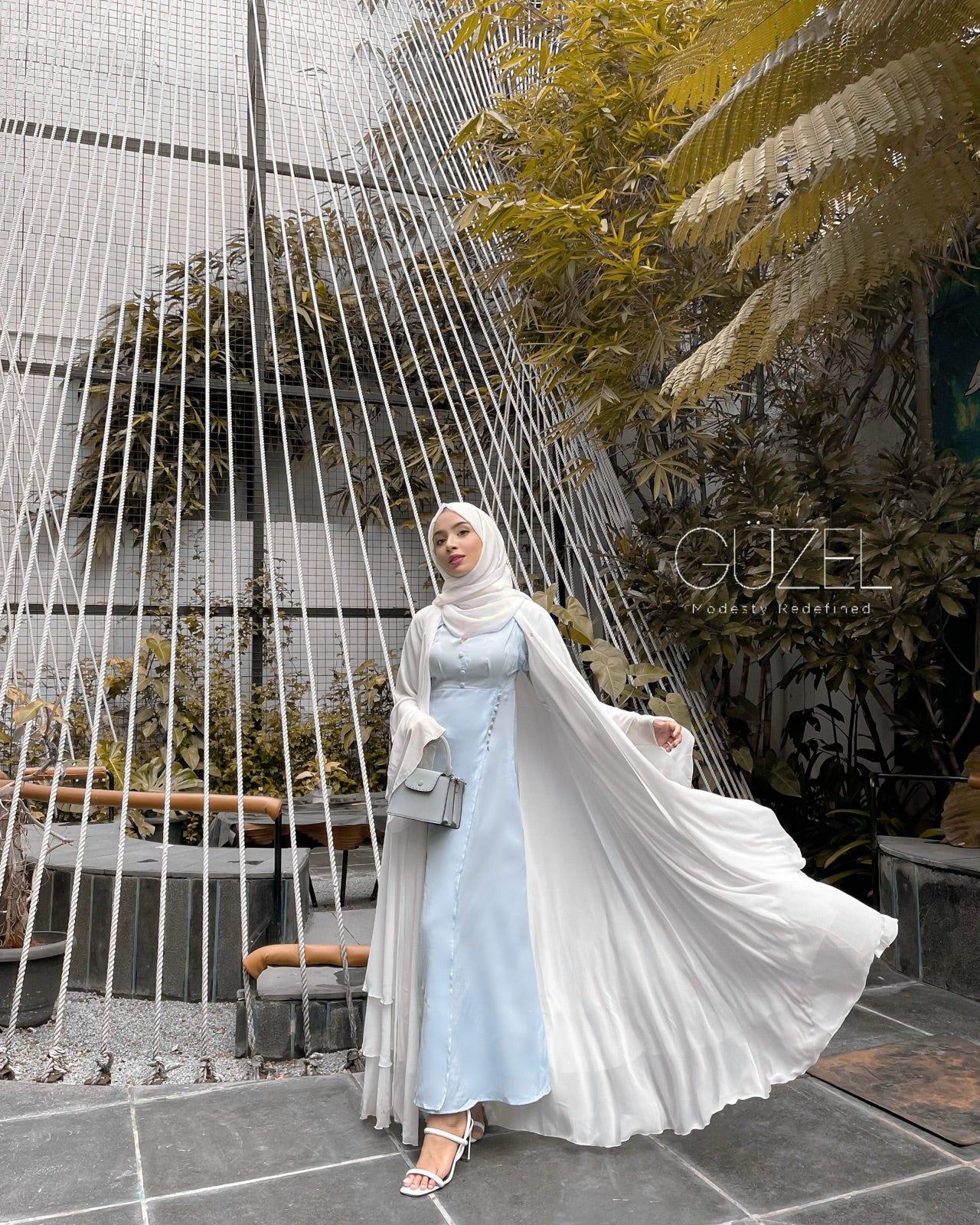 Dahlia Layer Abayas